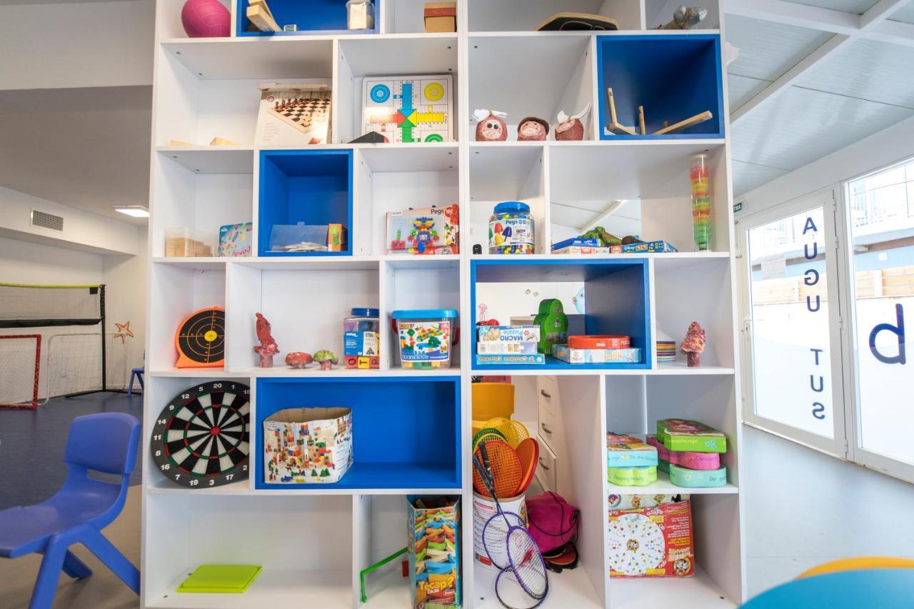 Apartamentos Turisticos Augustus Cambrils Eksteriør billede