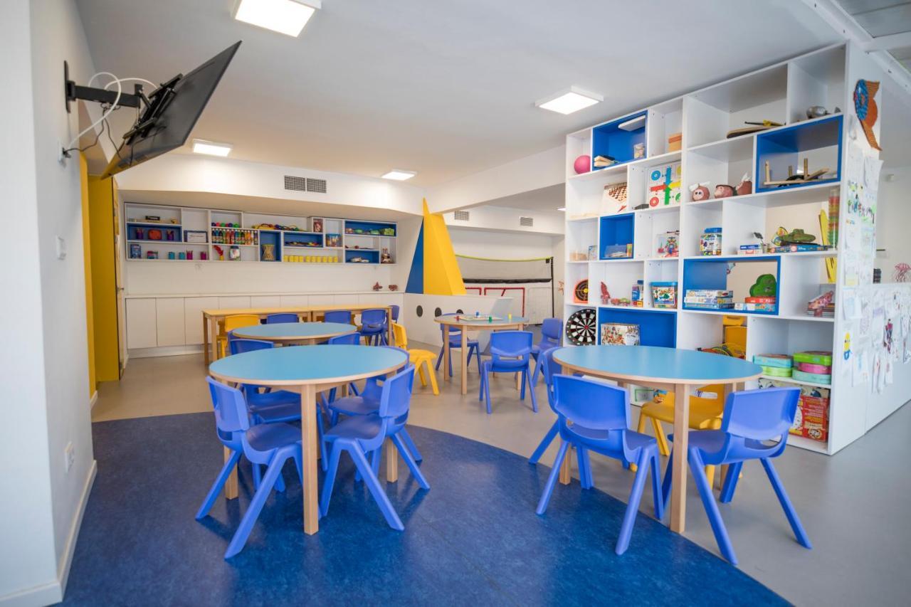 Apartamentos Turisticos Augustus Cambrils Eksteriør billede
